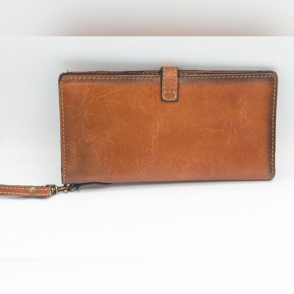 Patricia Nash Stylish Brown Gorgeous Leather Wristlet - Picture 10 of 10